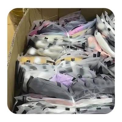 China Fashionable Used Clothing 2023Clearance Women's clothes wholesale casual dresses T-shirts mixed packaging random delivery stock clothing for sale