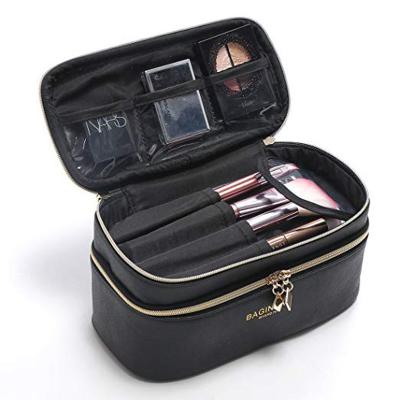 China Large Capacity Portable Travel Bag Fashion Zipper Customized Cosmetic Lady Cosmetic Bag for sale