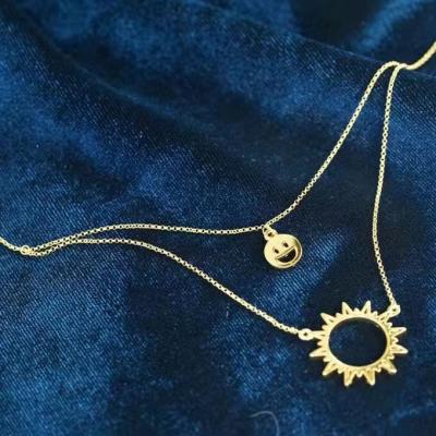 China TRENDY Fashion Pure 18k Gold Charms Pendants Necklace Women Ladies Ladies Engagement Wedding Bridal Jewelry for sale