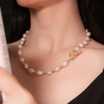 China TRENDY Pure Baroque Ladies Necklace Women Fashion 18k Gold Pearl Beads Engagement Wedding Bridal Jewelry for sale