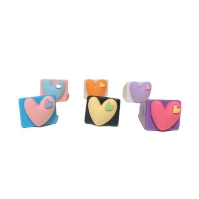 China CARTER LISA Candy Sweet Colorful Heart FASHION Rings For Teen Girls Korean Resin Ladies Acrylic Wedding Rings For Women Jewelry for sale