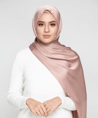 China Lady Tudung Summer Custom New Style Satin Soft Hijab Plain Hijab Matte Satin Eyelash Satin Eyelash Soft Satin Scarf Hijab for sale