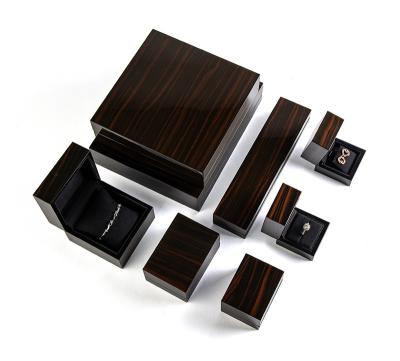 China Jewelery Packaging Atmospheric Wooden Gift Box Wooden Jewelery Box Custom Jewelry Box Packaging for sale