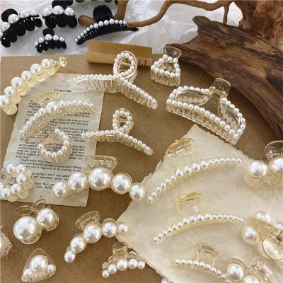 China Fashion Retro Pearl Bath Pearl Hair Clip Creative Transparent Color Clip Korean Hair Clip Korean Version for sale