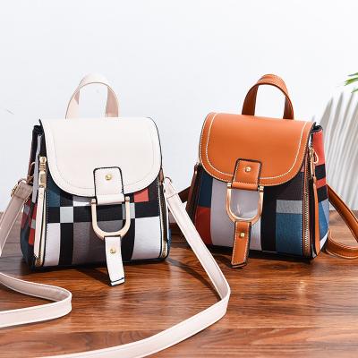 China 2022 New Women's Geometric Backbags Large Fashion Backpack Travel Anti-theft Soft Leather Casual Backpack for sale