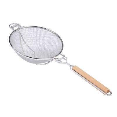 China Sustainable Stainless Steel Mesh Strainer With Wooden Handle for sale