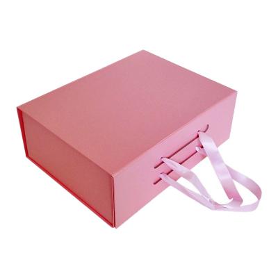 China Custom Recycled Folding Materials Cardboard Foldable Paper Flat Packing Gift Folding Box With Magnet for sale