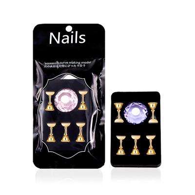 China Fashionable Nail Art Tools Wholesale of Art Training Seat Crystal Pedestal Nail Tips Nail Holder for sale