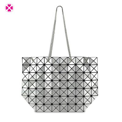 China Fashion Large Capacity Lady's Other Exquisite Luminous Tote Hand Bag Geometric Purses For Women Shiny Tote Bag for sale