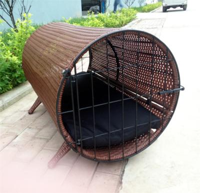 China CE BSCI Rattan Pet With Cushion Flat Round Rattan For Cat Dog Pet House Kennel Outdoor Furniture for sale