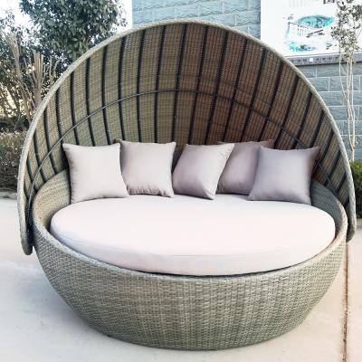 China Villa Patio Pool Beach rattan furniture round chair Lounger Outdoor Wicker Round Bed for sale