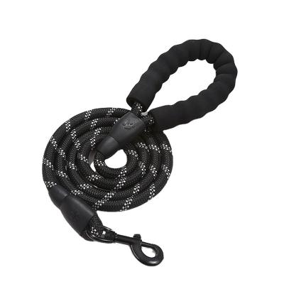 China Amazon Rope Dog Traction Durable Hot Selling Thoughtful Nylon Rope Braided Rope Dog Lead Elevating Dog Leash for sale