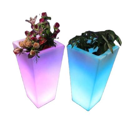 China Modern Waterproof IP67 Light Led Light Vases Led Lighted Flower Pot for sale