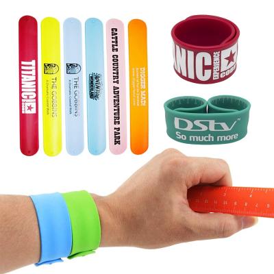 China Zhongshan casual/sports factory diy your own custom design soft silicone band bracelet machine and waterproof slap band for sale