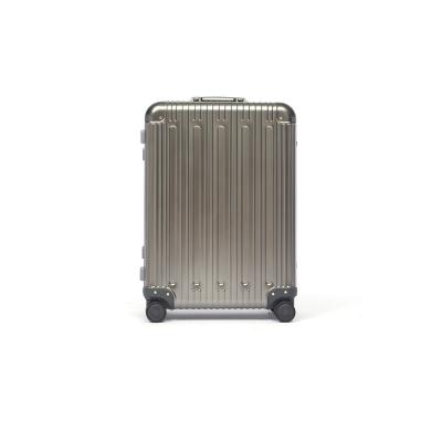 China Aluminum Best Quality Integrated 20 Inch Aluminum Carry On Cabin Trolley Case Luggage for sale