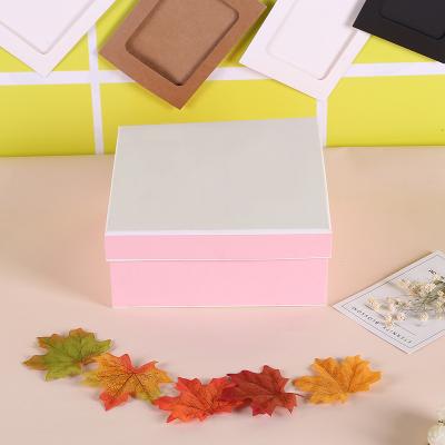 China Aseptic Factory Customized Beautiful Holographic Magnetic Folding Paper Gift Box With Your Own Logo For Cosmetic Packaging for sale