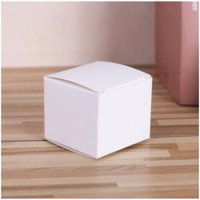 China Custom Printing Cute Recyclable Gift Packaging Drawer Box 350g White Card Paper Boxes For Socks Package for sale