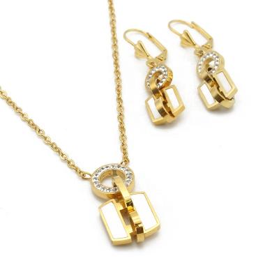 China Modern Fashion Jewelry Sets Fashion Ladies Accessories Gold Plated Stainless Steel Diamond Jewelry Unique Bridal Sets for sale