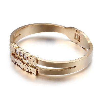 China Women's Stainless Steel Bracelets Bulk Price Gold Rhinestone Bear Bangle Women Stainless Steel Bangle Trendy Bracelets for sale