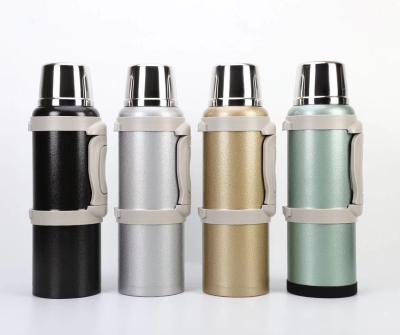 China 3.2L Large Capacity Wide Mouth 304 stainless steel travel water bottle outdoor insulated vacuum thermos flask for sale