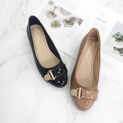 China 2021 New Arrivals Light Weight Feminine Office Woman Shoes Accessories Ladies Buckle Elegant Block Heels Shoes Women Pumps Shoes Pumps for sale