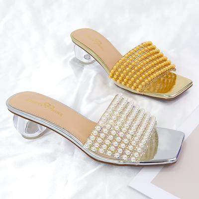 China CUSHIONING CUSHIONING 2021 outdoor ladies fashion transparent low heel slippers summer women clear heels slip on sandals for sale