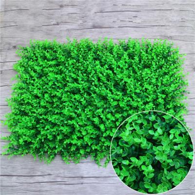 China 90%plastic+10%metal Plant Wall Outdoor Lawn Flower Wall Boxwood Hedge Garden Backyard Decor Simulation Grass Hedge Home Lawn Turf for sale