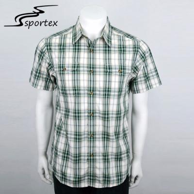 China Grid Checkered Mens Casual Cotton Shirts , Outdoor Plaid Shirts Short Sleeve Style for sale