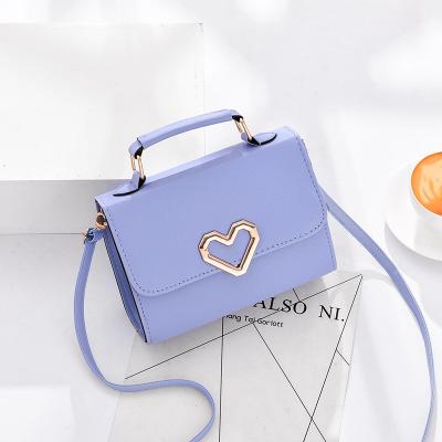 China MOQ 3pcs Vintage Brand Cross - Body Fashion Women Shoulder Bag Handle Lady Vegan PU Acrylic Chain Purse Handbag for sale