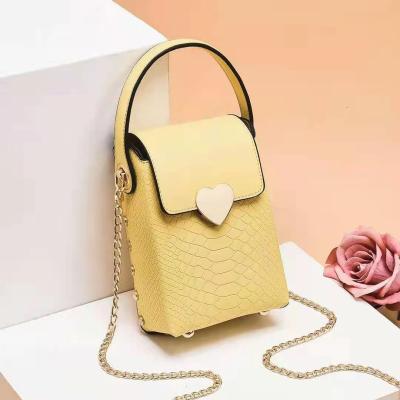 China Vintage Handbag For Women Cute Small Mini Crossbody Bag Fringe Bolsas Toddler Shoulder Bag Wallet Children Purse And Girl Purse for sale