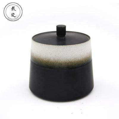 China Jingdezhen Microwavable Tea Canister With Lid High Quality Matt Glaze Customized Black Ceramic Gradient And White Storage Bottles And Jars for sale