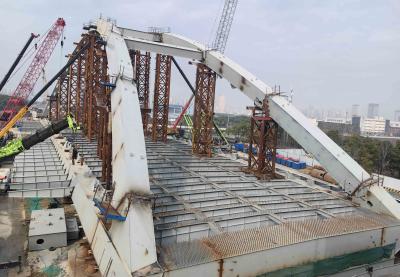 Chine Pont de structure en acier moderne facile à installer anti-séisme à vendre