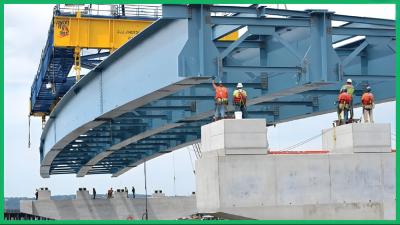 China OEM-staalstructuurbrug gebogen en in harmonie met het omringende landschap Te koop