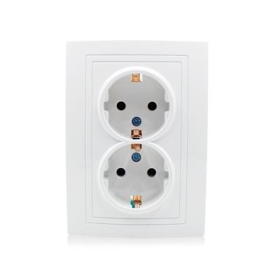 China Safety Convenient 16A 220V-250V Euro Standard Grounding Double Wall Outlet Germany Plug Schuko Electrical Outlet For Wholesale for sale