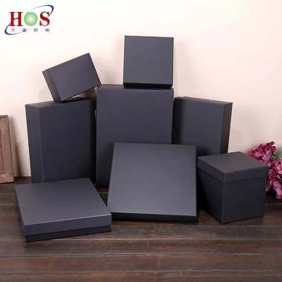 China Recyclable Flat Recycled White Black Rigid Pink Kraft Cardboard Corrugated Mailing Blanket Packaging Box For Clothes for sale