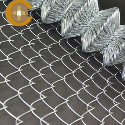 China Green PVC Coated Chain Link Fence Anti Rust Welded Steel Iron Wire Mesh for sale