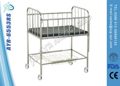 China Portable Stainless Steel Baby Hospital Bed Medical Baby Bassinet for sale