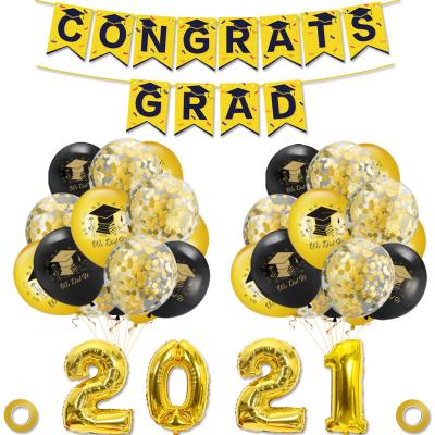 China 2021 Gift Toy Graduation Party Supplies Balloon Class of 2021 Congratulations Graduate Trophy Foil Balloons Decorations for College School for sale