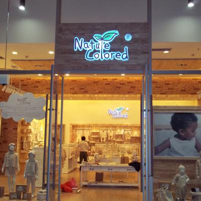 China Customized design child clothing and shoes store display cabinet for indoor showroom production customized for sale