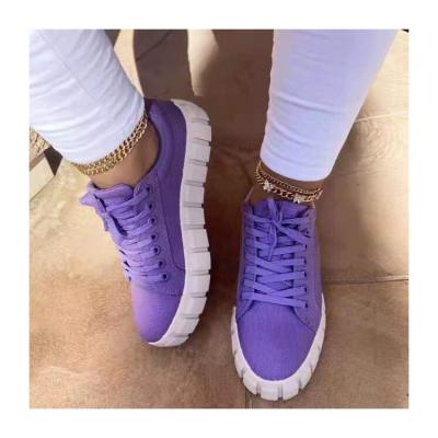 China Fashion Trend Leisure Wholesale Fashion Flat Heel Snakeskin Lace Up Ladies Upper Sneakers Woman Shoes New Arrivals 2020 Casual Shoes for sale