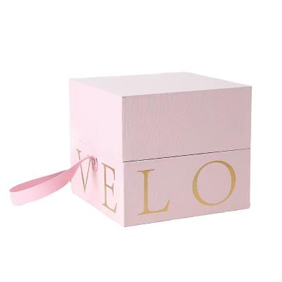 China Luxury  Flower Base And Lip Packaging  Boxes For Bouquets  Gift Paper Flower Box for sale