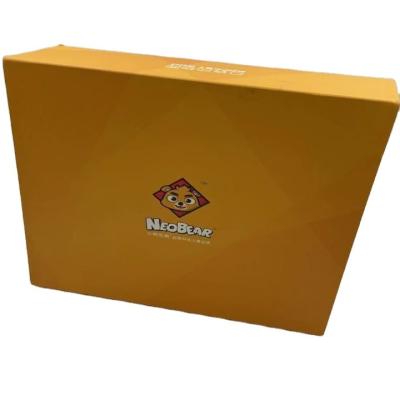 China Lagergröße Farbe Steif ausrutschende Geschenkschublade Custom Logo Weißes PET für Kind Spielkarte Geschenkbox zu verkaufen