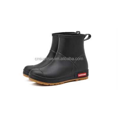 China Suptrue Waterproof Fashionable Adult Rain Boots For Women for sale