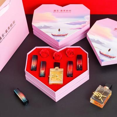 China 2023 Valentine's Day Birthday Gift Box Packaging Luxury Heart Shaped Gift Boxes for Valentines Gift Set Packaging for sale