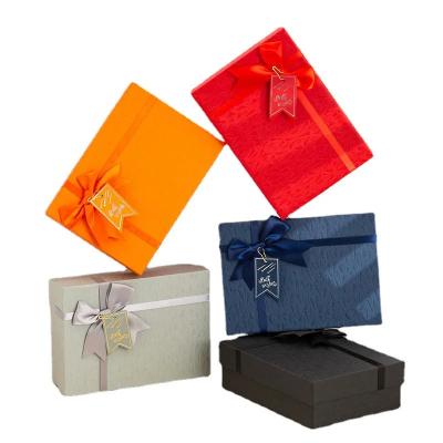 Chine En gros Logo personnalisé Grand carton Coffret Vide Boite un Cadeau Personnalis à vendre