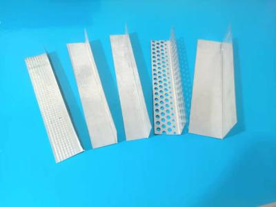 Chine Angle de mur en acier en métal du zingage Q195 à vendre