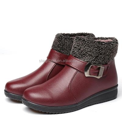 China Eco Daily Use Warm Comfortable Sheepskin Winter Women Slipper Boots for sale