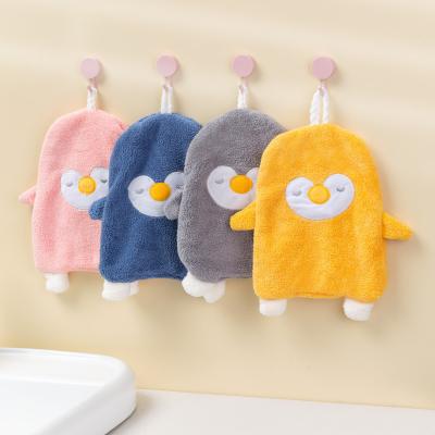 China Supplier Hot Selling Ultra Soft Cute Animal Kitchen Cartoon Penguin Towel Wash Cloth Hand Towel Microfiber Child Safe Hanging Towel 25*21cm for sale