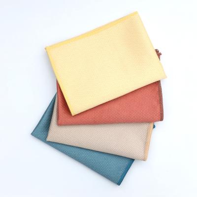 China Factory Wholesale 40*60cm 300gsm Microfiber Water Absorbent Dish Towels Kitchen Wash Towel Fish Scale Lattice Towel for sale