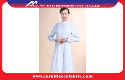 China Workwear del hospital del laboratorio de la capa del médico laboratorio de las señoras en venta